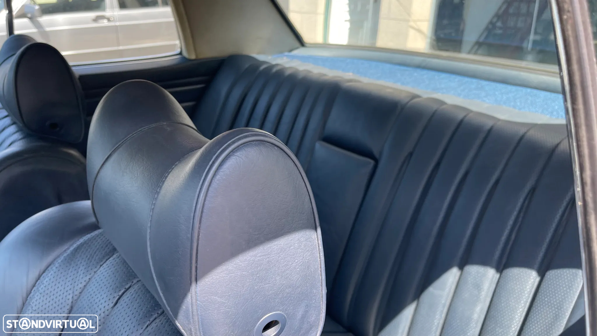 Mercedes-Benz 260 - 26