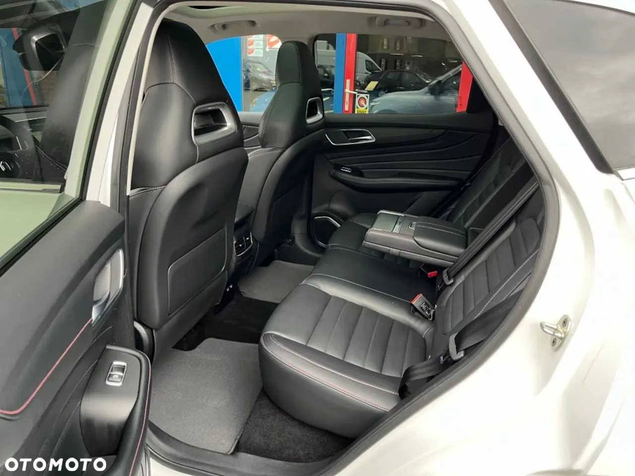 MG EHS PHEV Luxury - 29