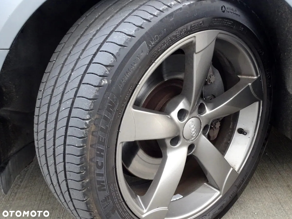 Audi A4 3.0 TDI Quattro S tronic - 25