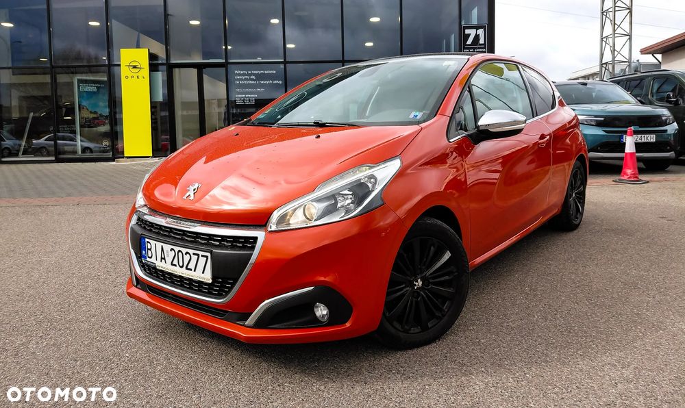 Peugeot 208 1.2 PureTech Allure S&S - 2