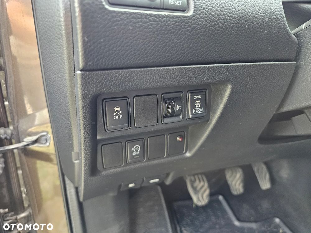 Nissan Qashqai 1.6 DCi 4x4 Acenta EU6 - 13