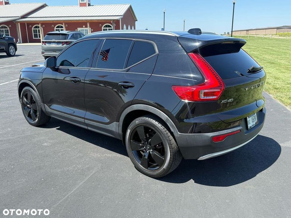 Volvo XC 40 T5 AWD R-Design - 7
