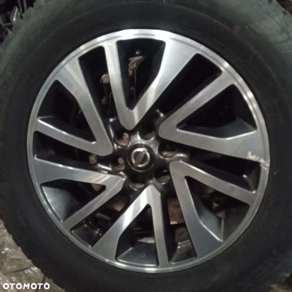 Koła felgi nissan 18 6x114.3 Et45 7J - 12