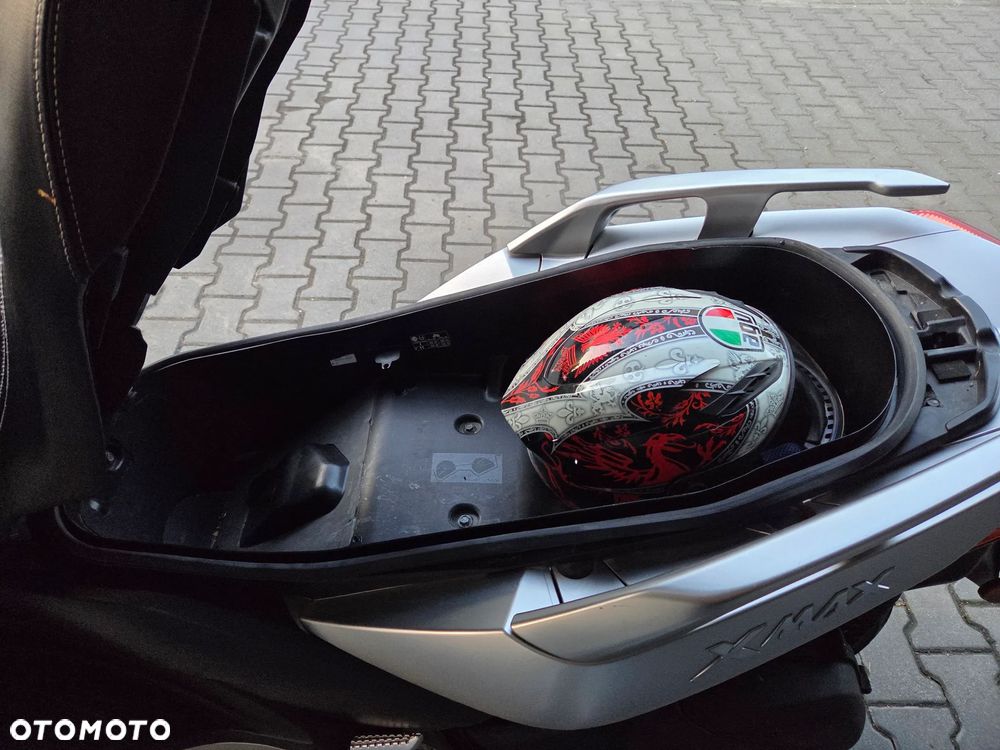 Yamaha X-max - 15