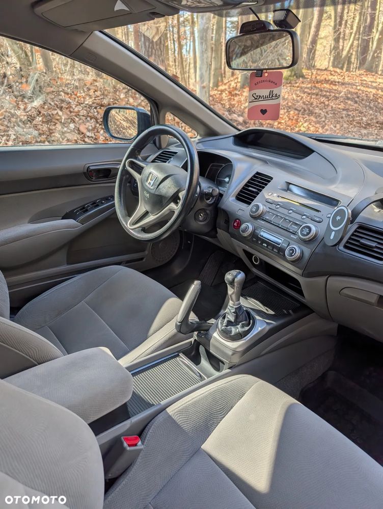 Honda Civic 1.8 Comfort - 11