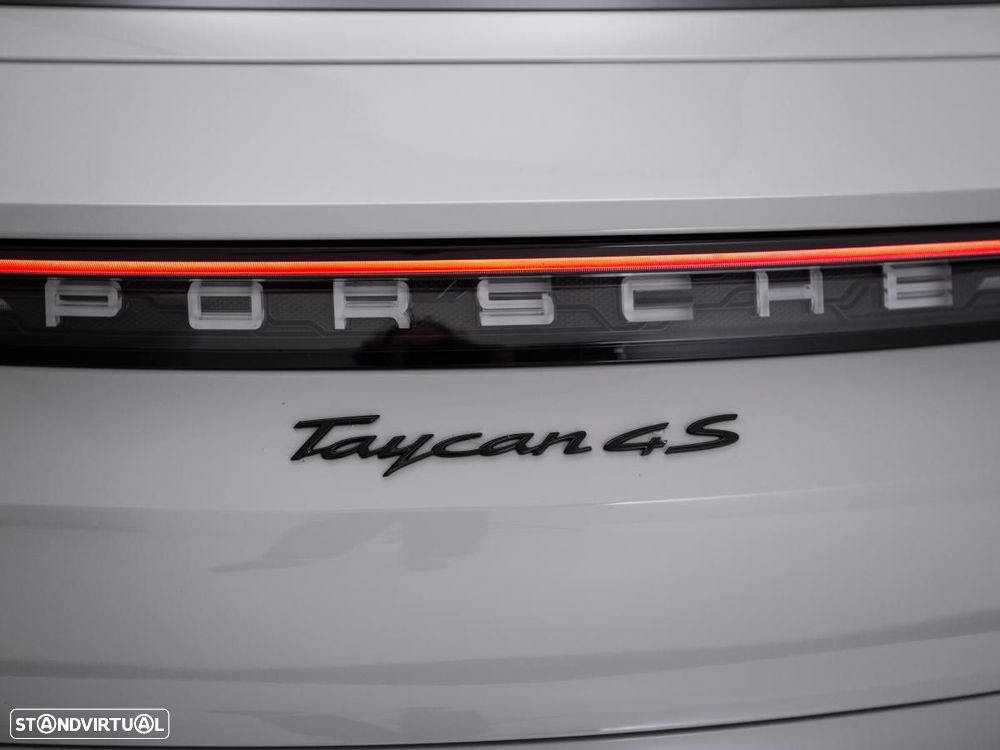 Porsche Taycan 4S - 19