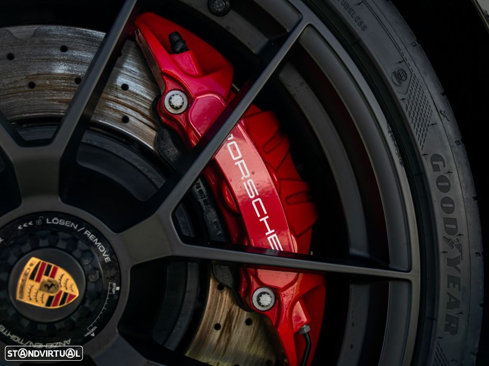 Porsche 911 (992) Carrera GTS - 18