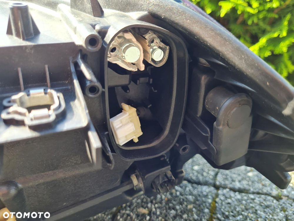BMW 2 II F44 Grand Coupe Lampa prawa przód Full Led 6311-9478450-11 Srebna - 8