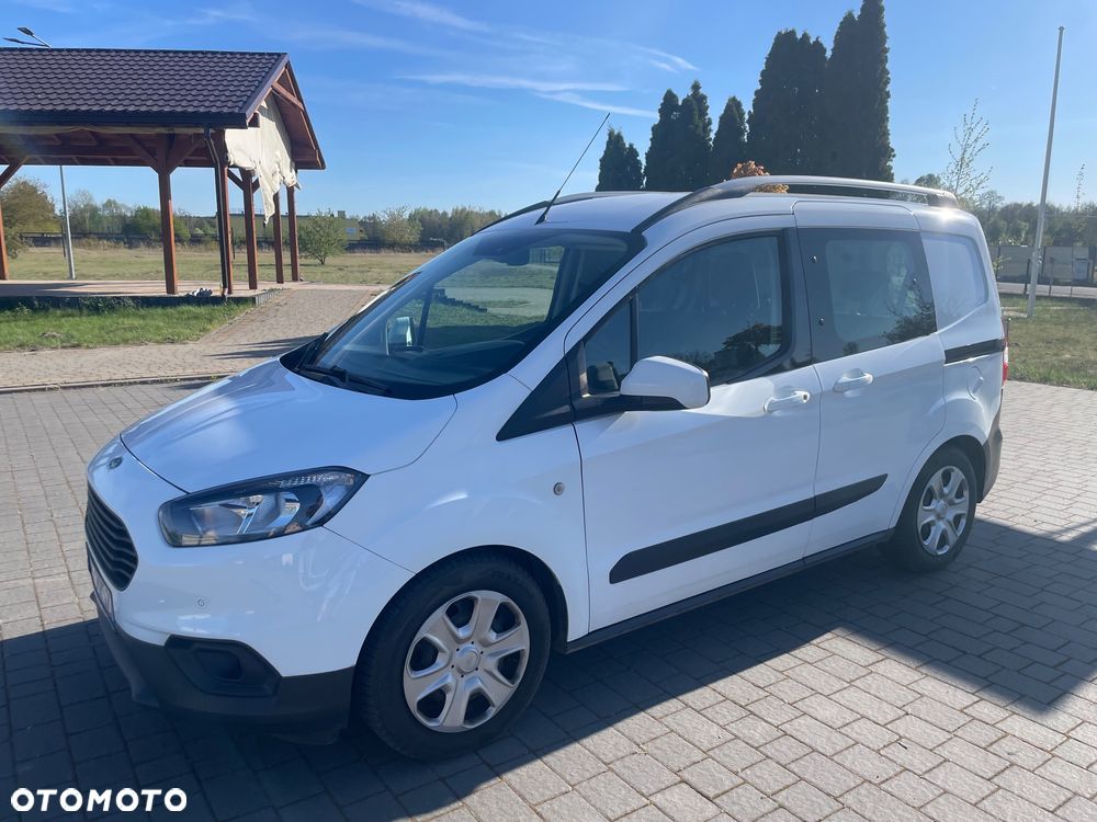 Ford Transit Courier Trend - 2