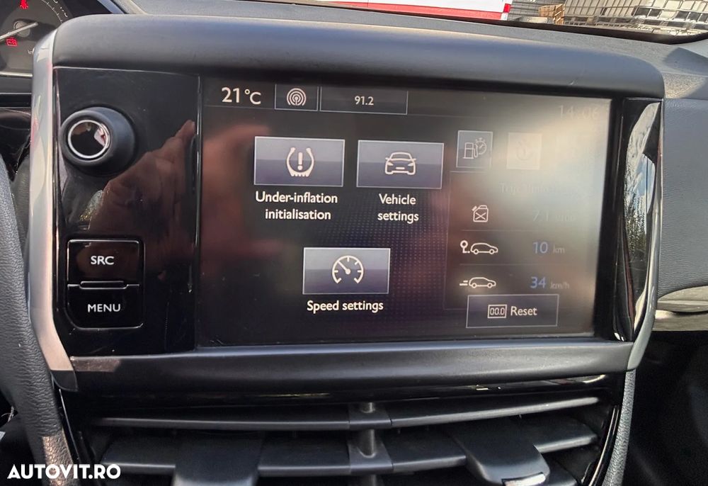 Peugeot 208 1.2 L PureTech STT Allure - 4