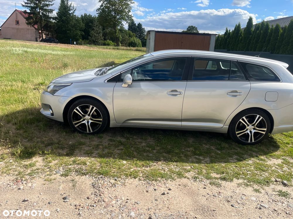 Toyota Avensis 1.8 Sol EU5 - 15