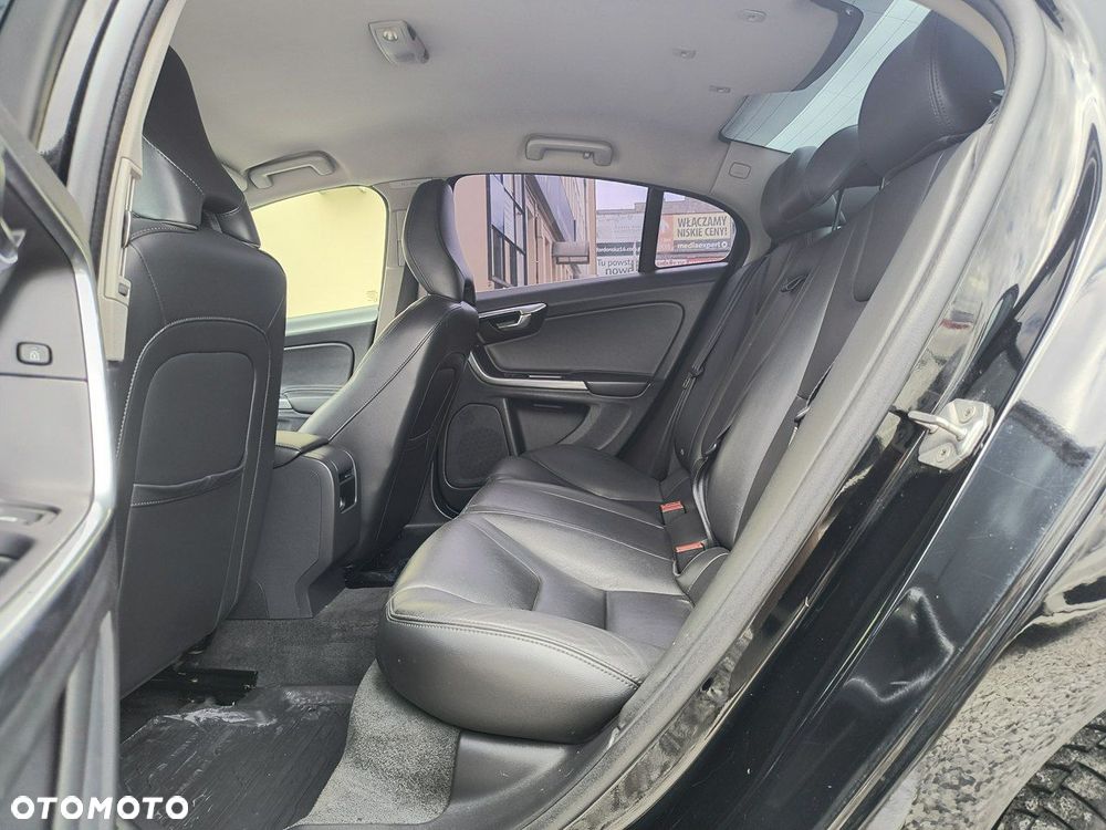 Volvo S60 D2 Drive-E Momentum - 10