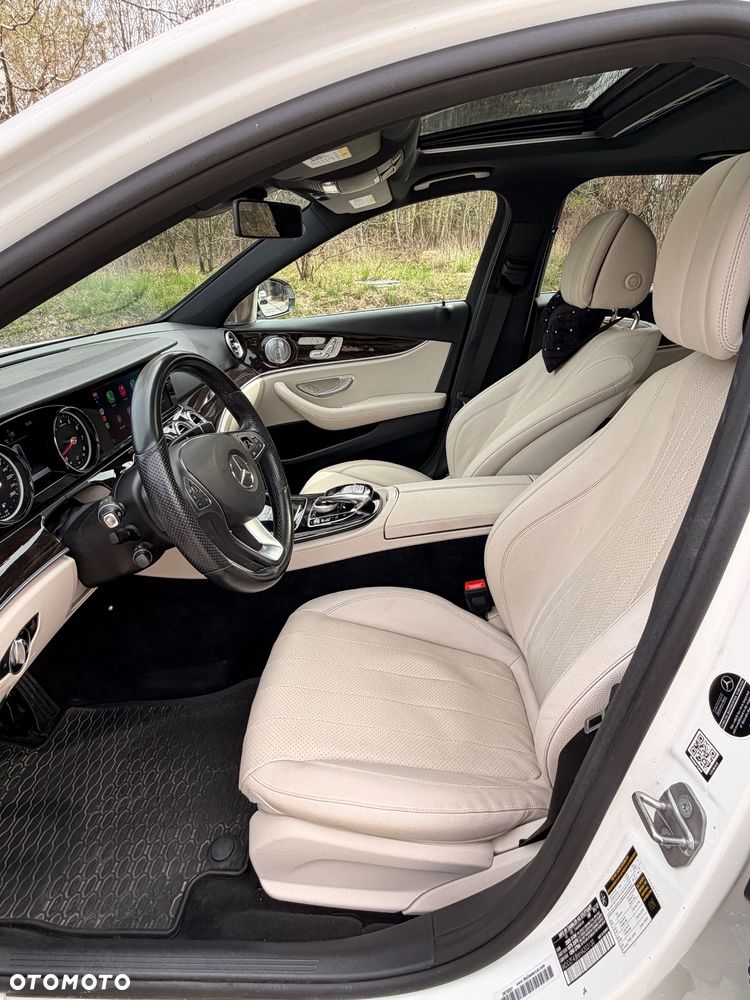 Mercedes-Benz Klasa E 300 9G-TRONIC AMG Line - 13