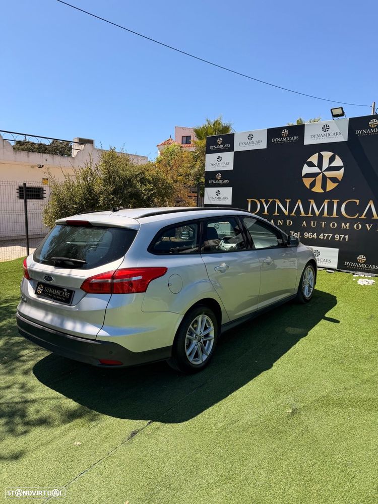 Ford Focus SW 1.6 TDCi Titanium - 10