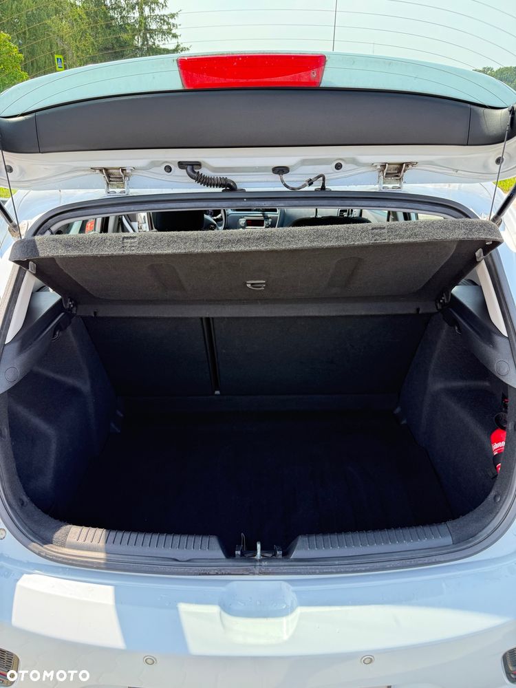 Kia Ceed - 21