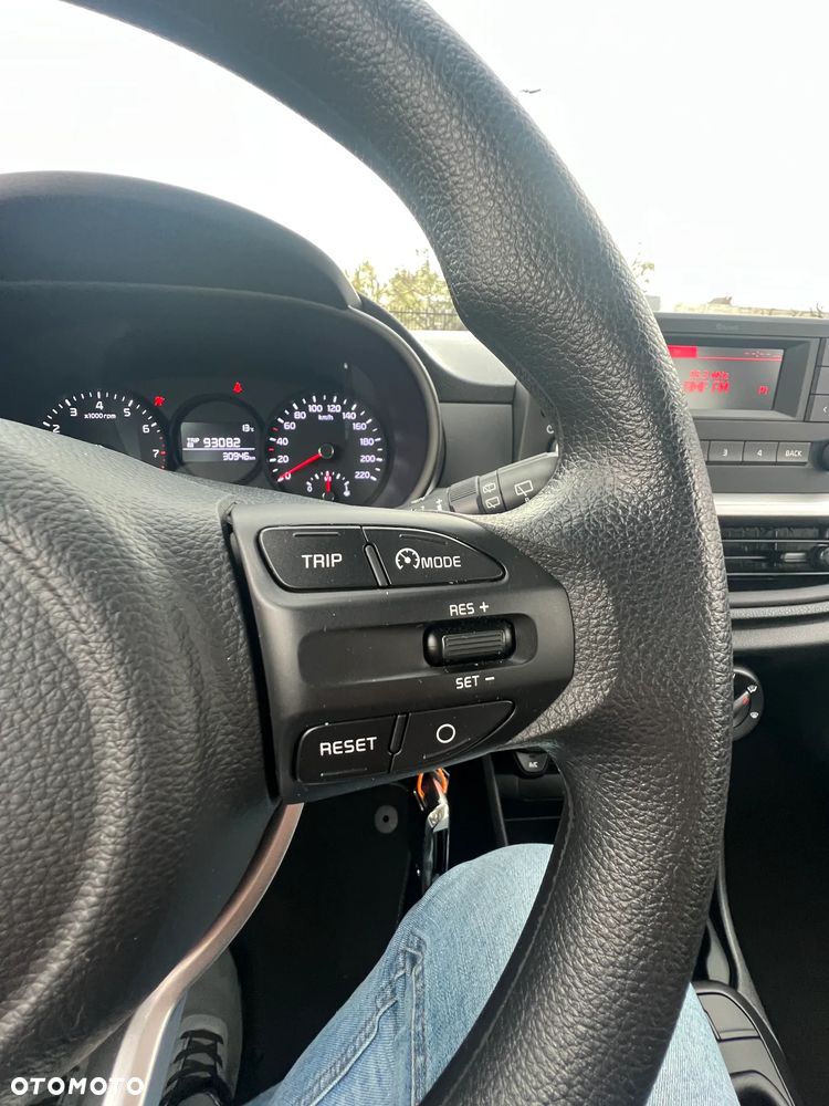 Kia Picanto 1.0 L - 12