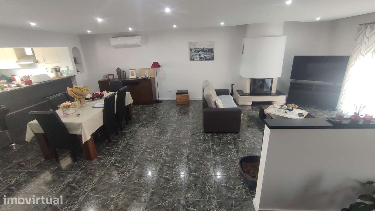 Moradia gaveto T3 em Amares - Grande imagem: 3/59