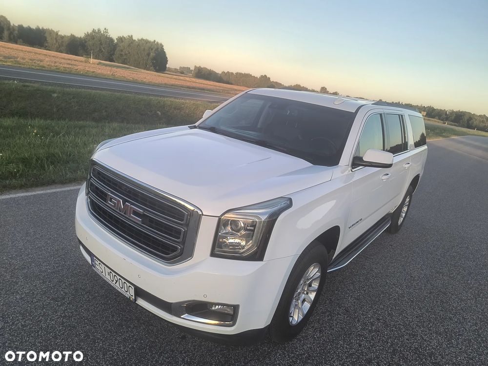 GMC Yukon - 12