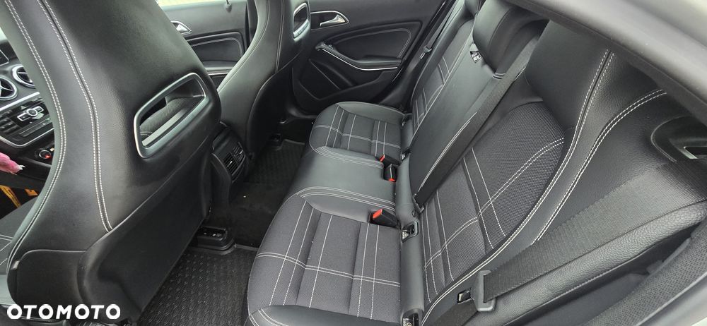 Mercedes-Benz Klasa A 180 CDI (BlueEFFICIENCY) - 11
