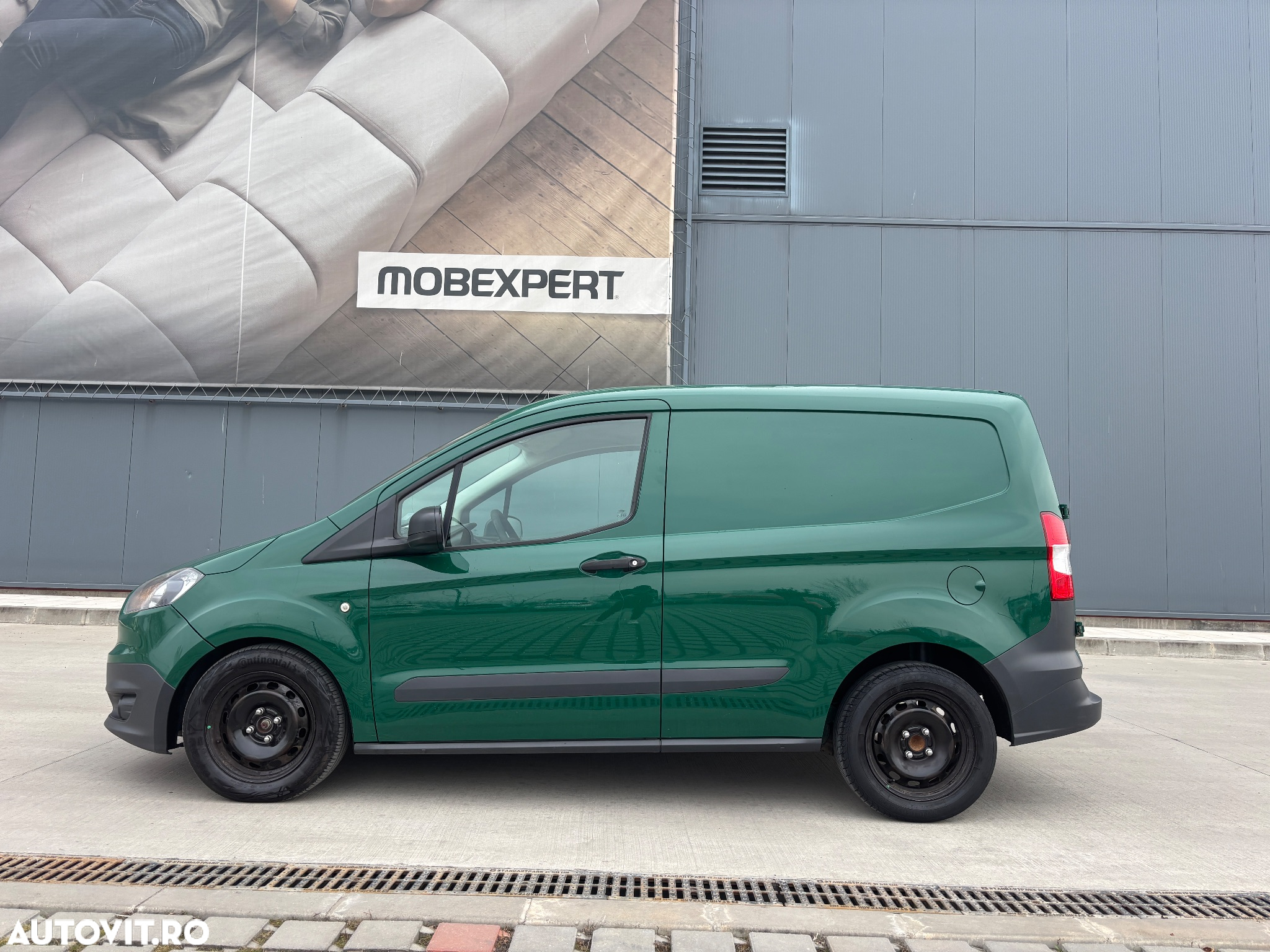 Ford Courier - 2