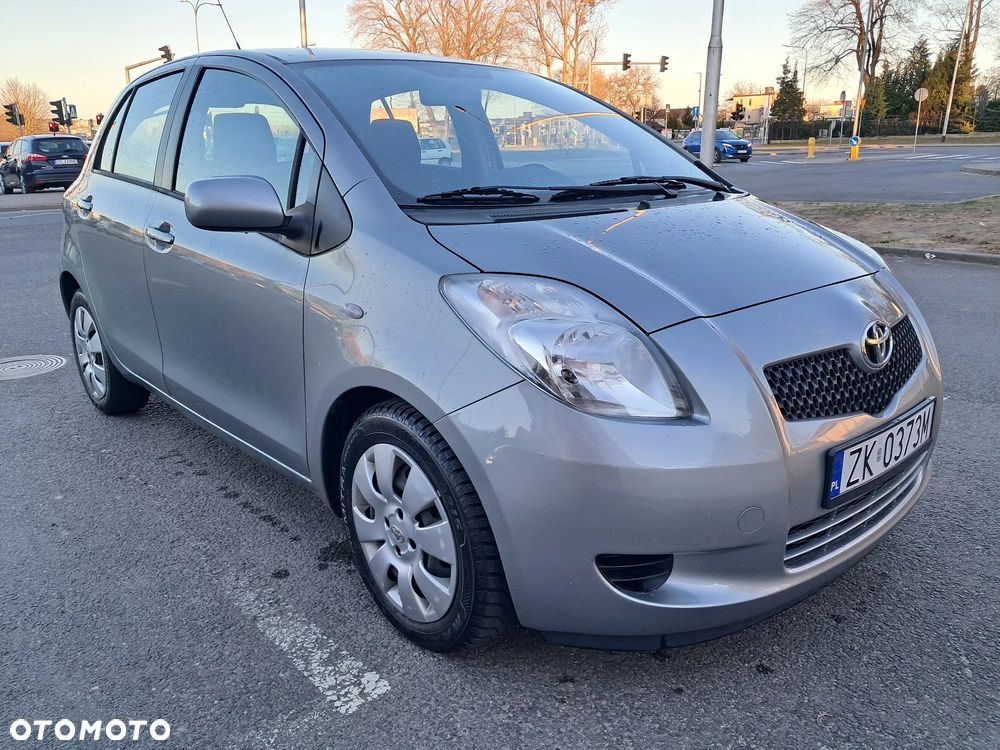 Toyota Yaris 1.3 VVT-i Luna - 6