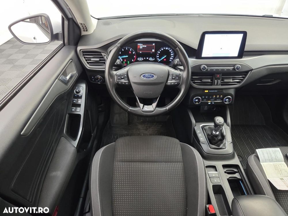 Ford Focus 1.0 EcoBoost Trend Edition - 3