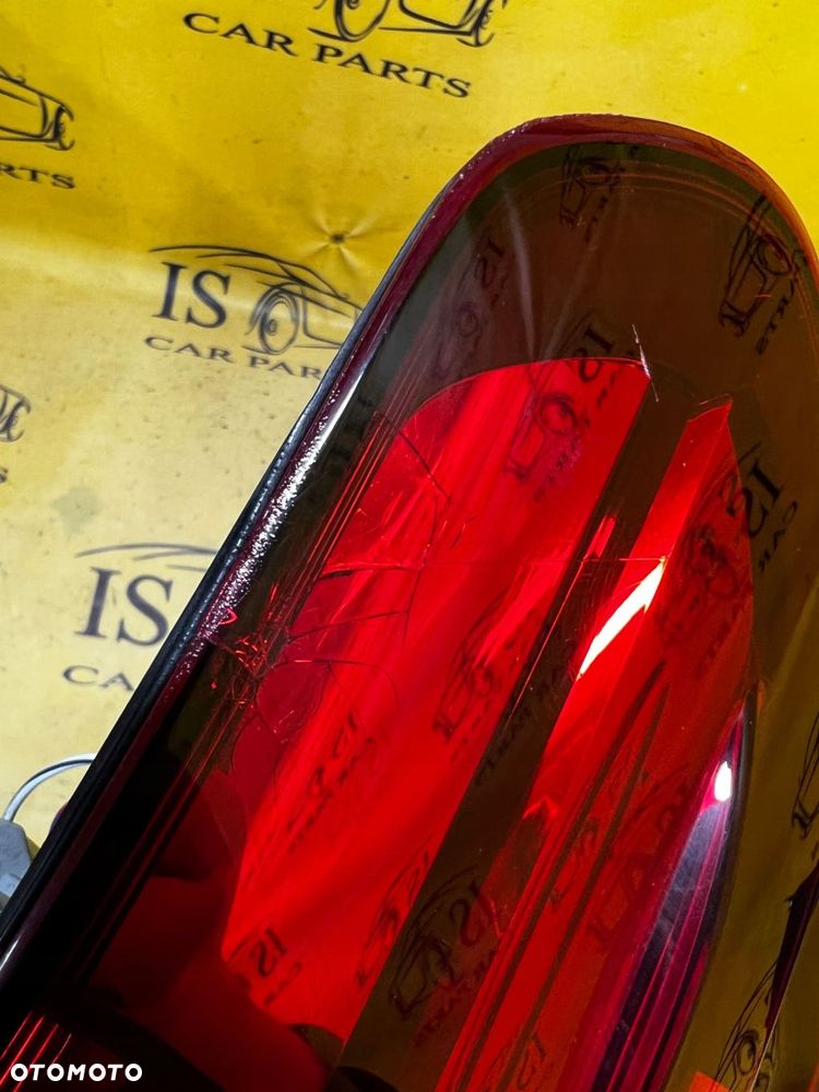 LAMPA TYŁ TYLNA LEWY LEWA TOYOTA HILUX VIII 8 - 11