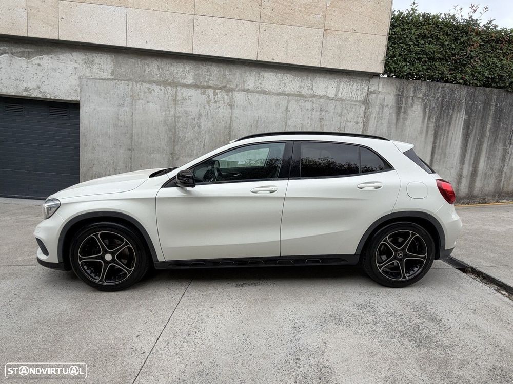 Mercedes-Benz GLA 200 CDi AMG Line - 4