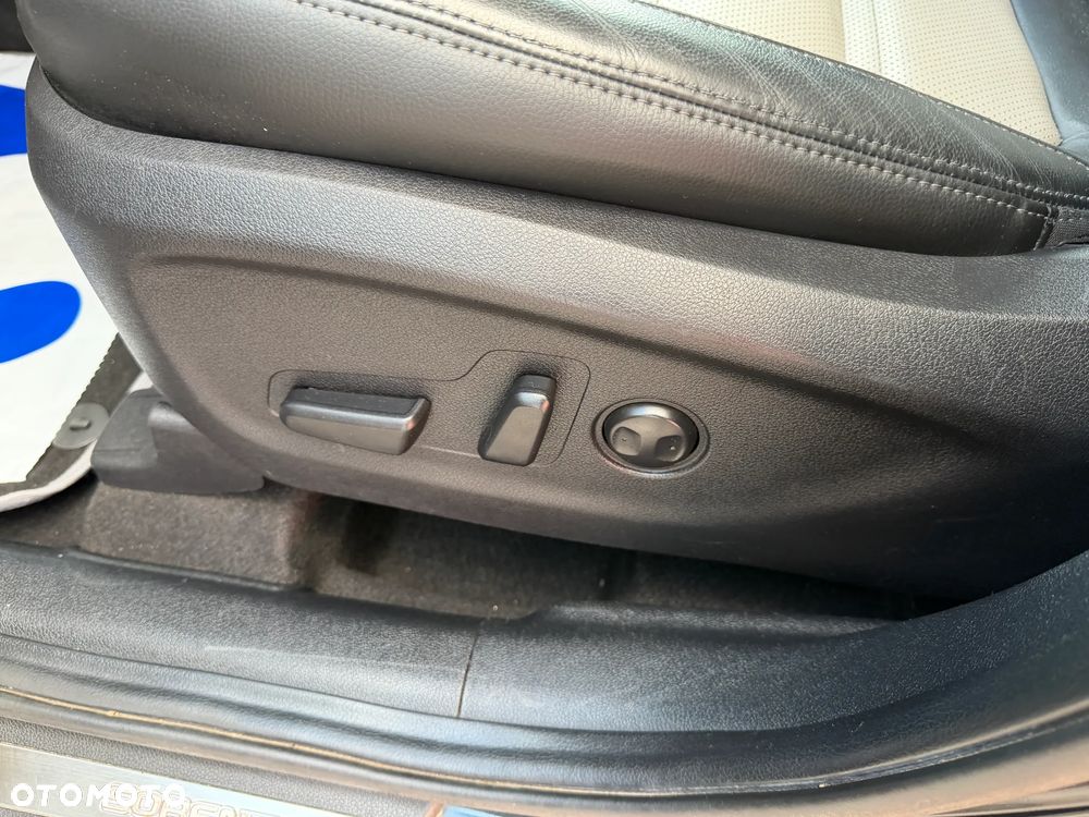 Kia Sorento 2.0 CRDI L - 12