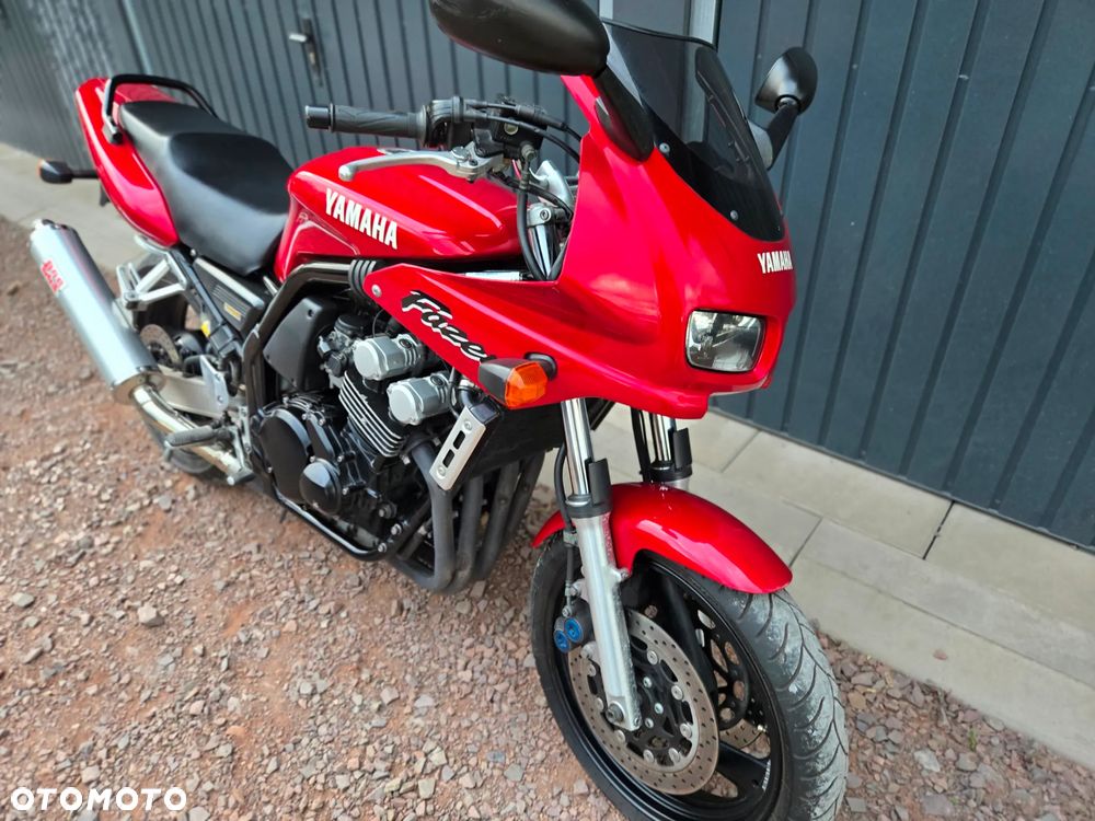 Yamaha FZS - 3