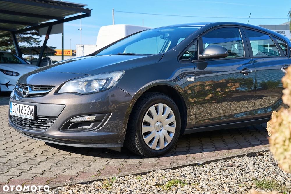 Opel Astra IV 1.4 Active - 2