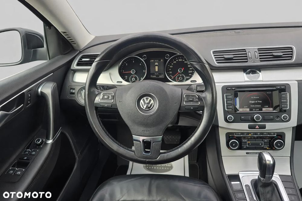 Volkswagen Passat Variant 2.0 TDI Highline DSG - 8
