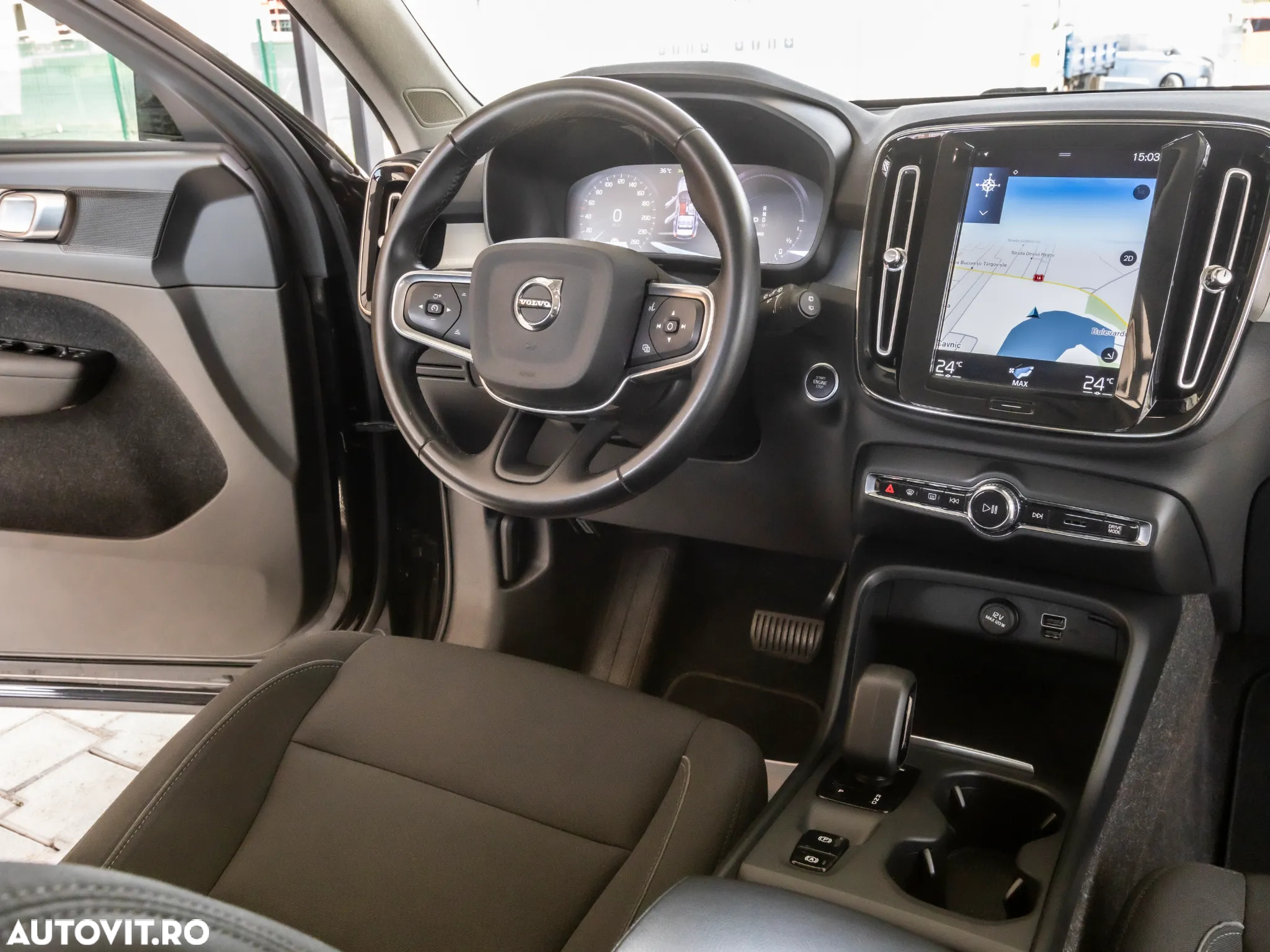 Volvo XC 40 Recharge T4 Twin Engine AT7 Inscription Expression - 7