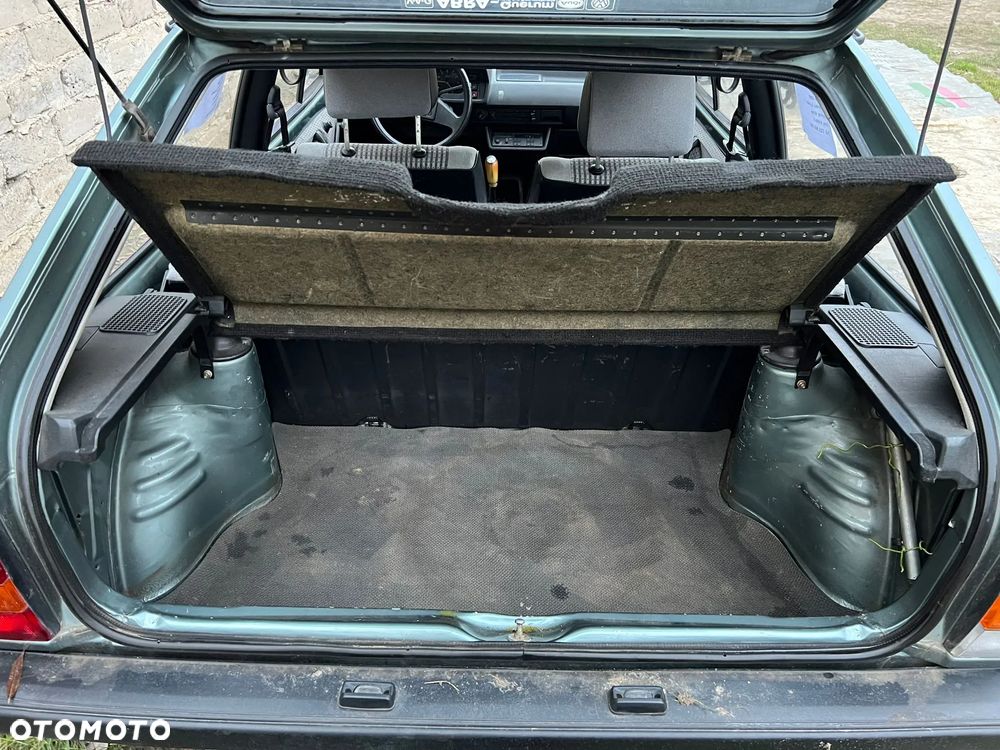 Volkswagen Polo - 16