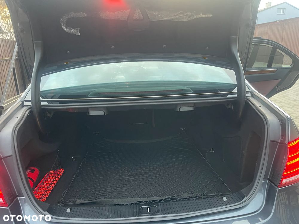 Mercedes-Benz Klasa E 220 d 4Matic 9G-TRONIC Night Edition - 10