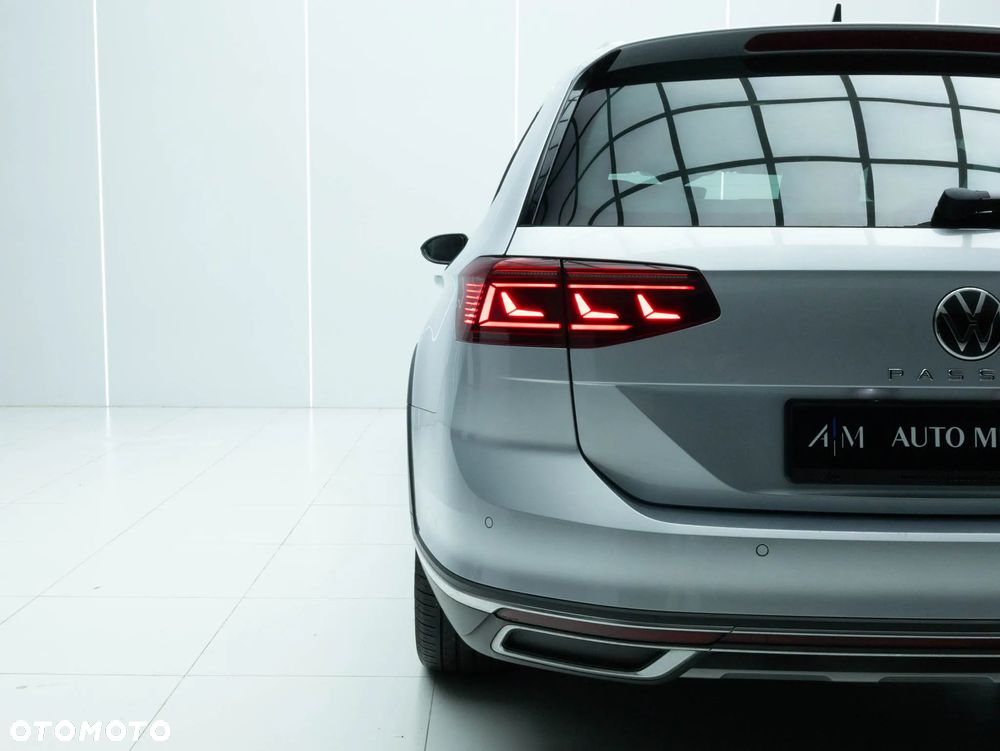 Volkswagen Passat Alltrack - 12