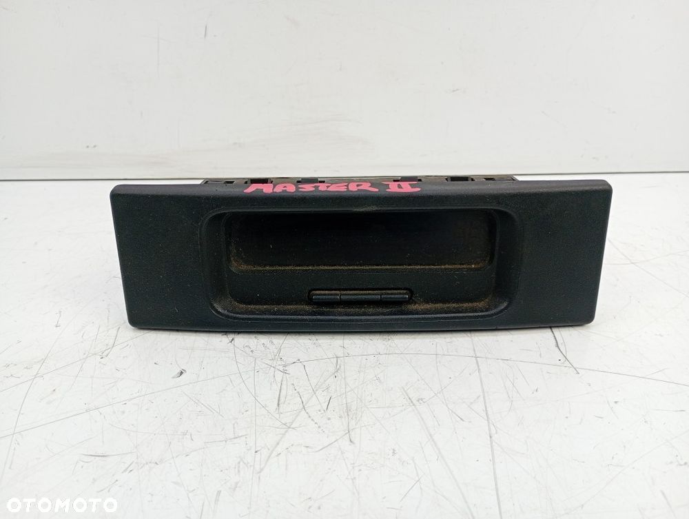 ekran wyświetlacz radia panel ramka renault master II movano 8200584888 - 1