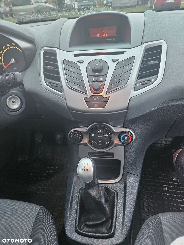 Ford Fiesta 1.25 Ambiente - 3