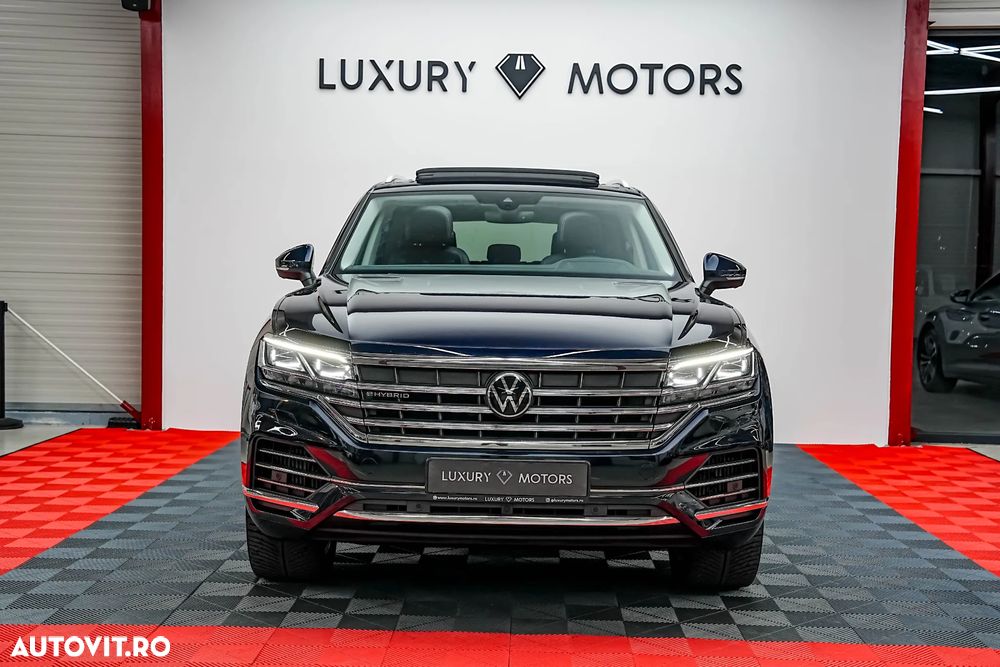 Volkswagen Touareg 3.0 V6 e-Hybrid 4Motion Aut. Elegance - 4