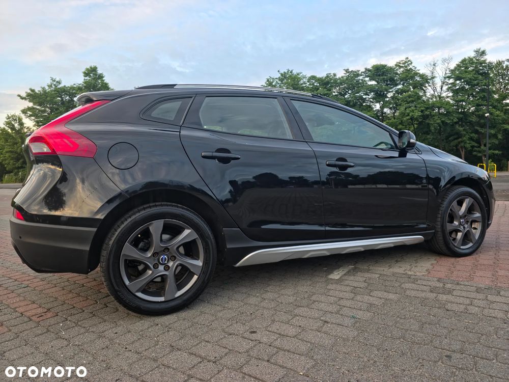 Volvo V40 D2 Momentum - 22
