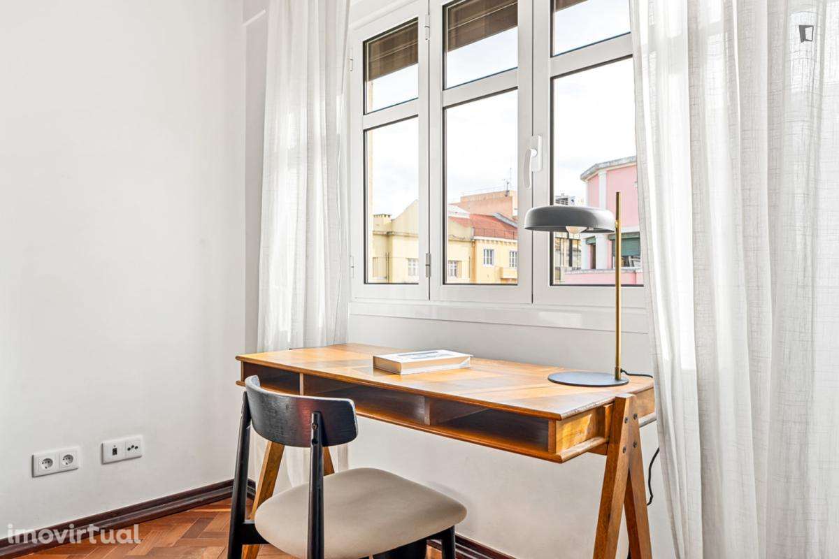 Quarto - localizado em Marquês de Pombal Lisbon - Grande imagem: 5/29