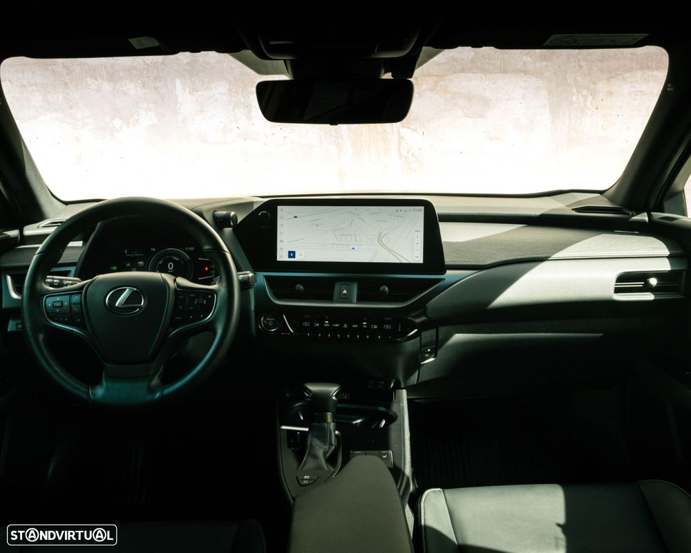 Lexus UX 250h Sport (Ecrã 12.3) - 10