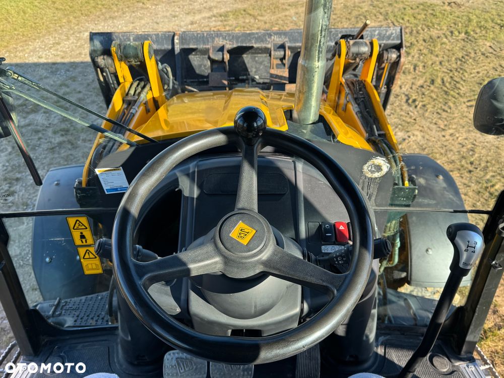 JCB 3CX / KOPARKO-ŁADOWARKA / 2019 ROK / 4200 MTH / KLIMATYZACJA / SPROWADZONA - 29