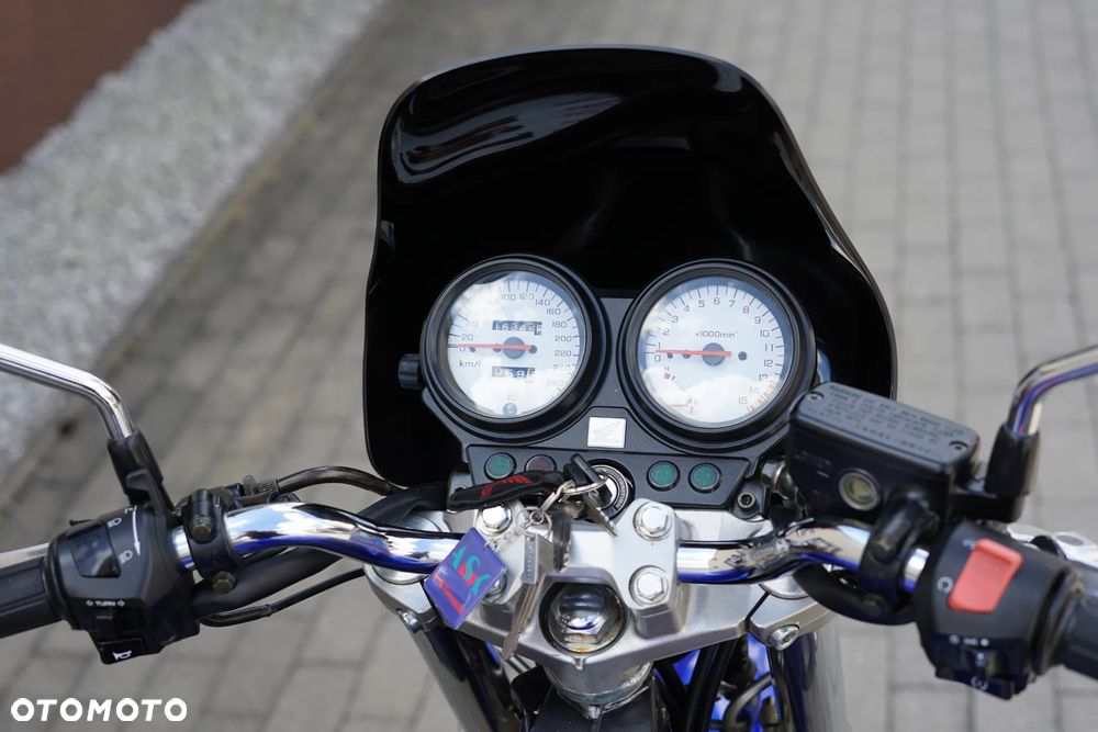 Honda Hornet - 20