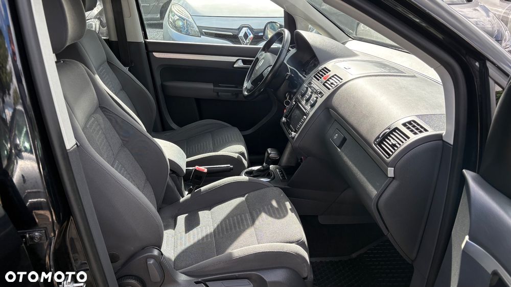 Volkswagen Touran 1.4 TSI DSG Highline - 11