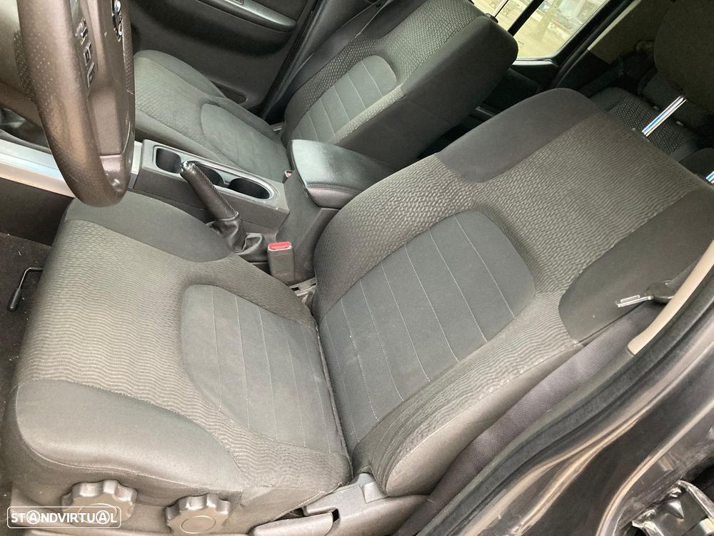 Nissan Navara 2.5 dCi CD LE Hi-Tech 4WD - 15