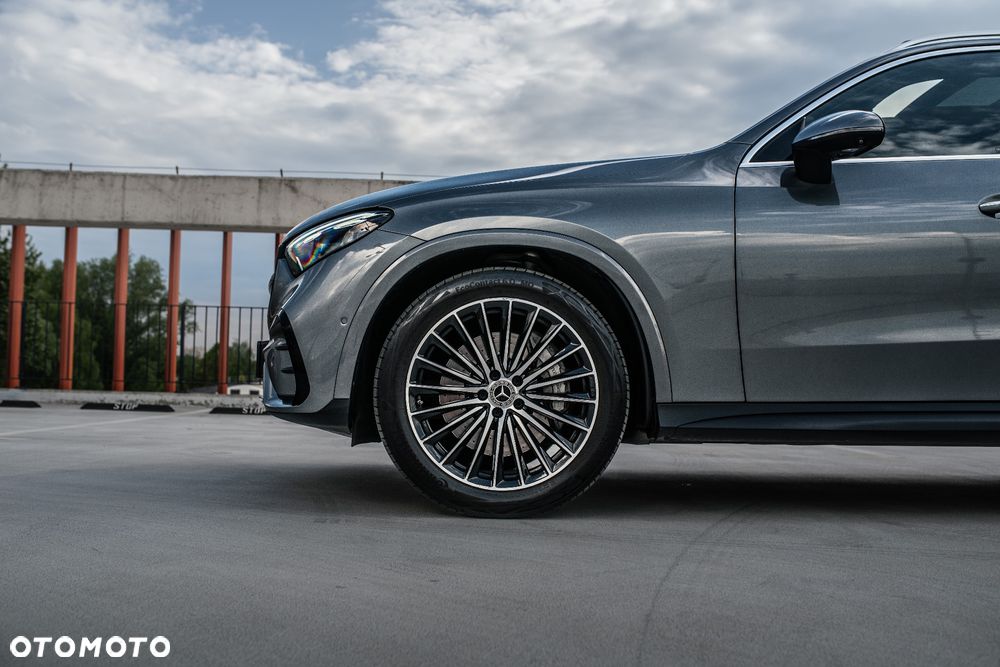Mercedes-Benz GLC 200 mHEV 4-Matic AMG Line - 12