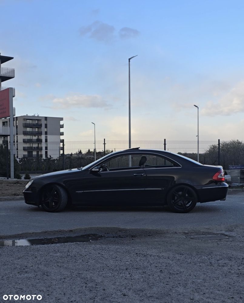 Mercedes-Benz CLK - 3