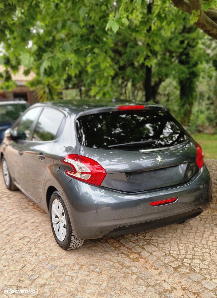 Peugeot 208 PureTech 82 Style - 5