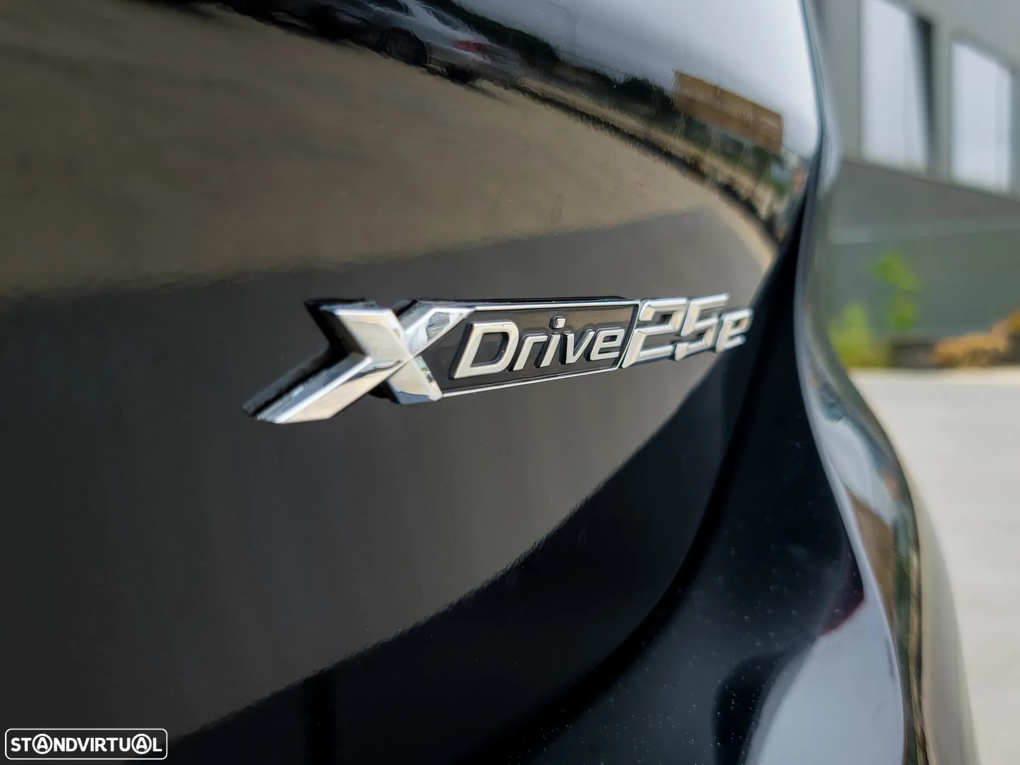 BMW X1 25 e xDrive Corporate Edition - 6